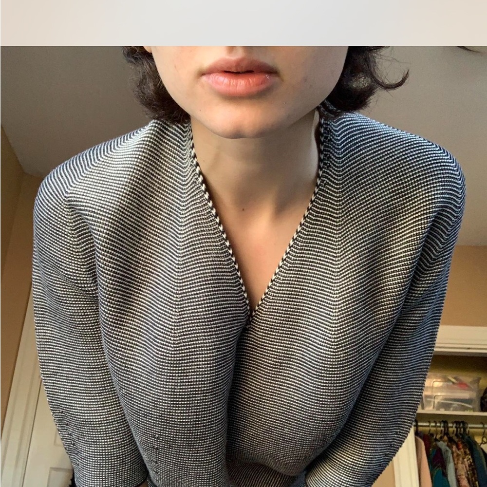 Uniqlo 3D Cocoon V-Neck Women's Cotton Sweater - Picture 3 of 11